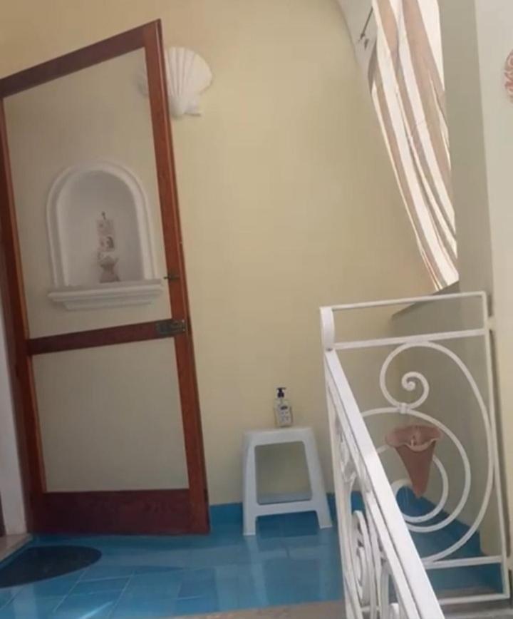 Отель Dimora Di Donna Rita Анакапри Экстерьер фото